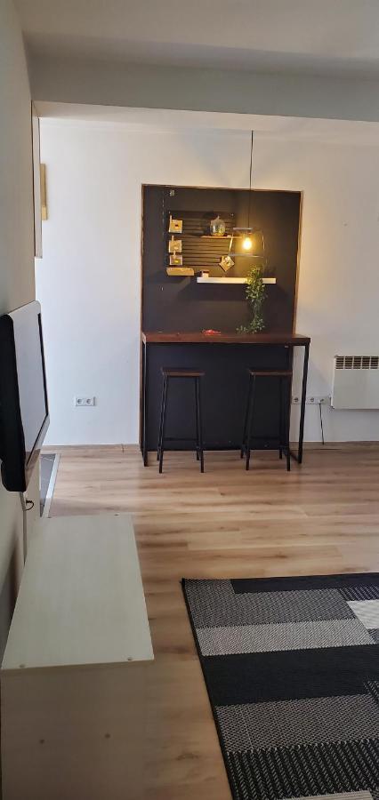 Sleep And Drive White Appartement Sarajevo Kamer foto