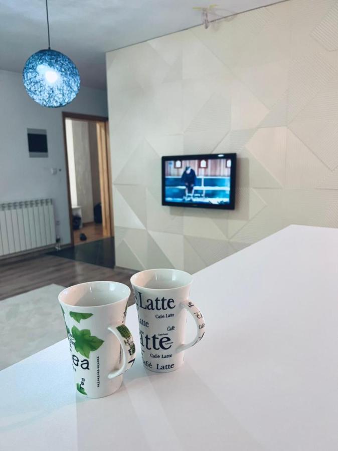 Sleep And Drive White Appartement Sarajevo Buitenkant foto