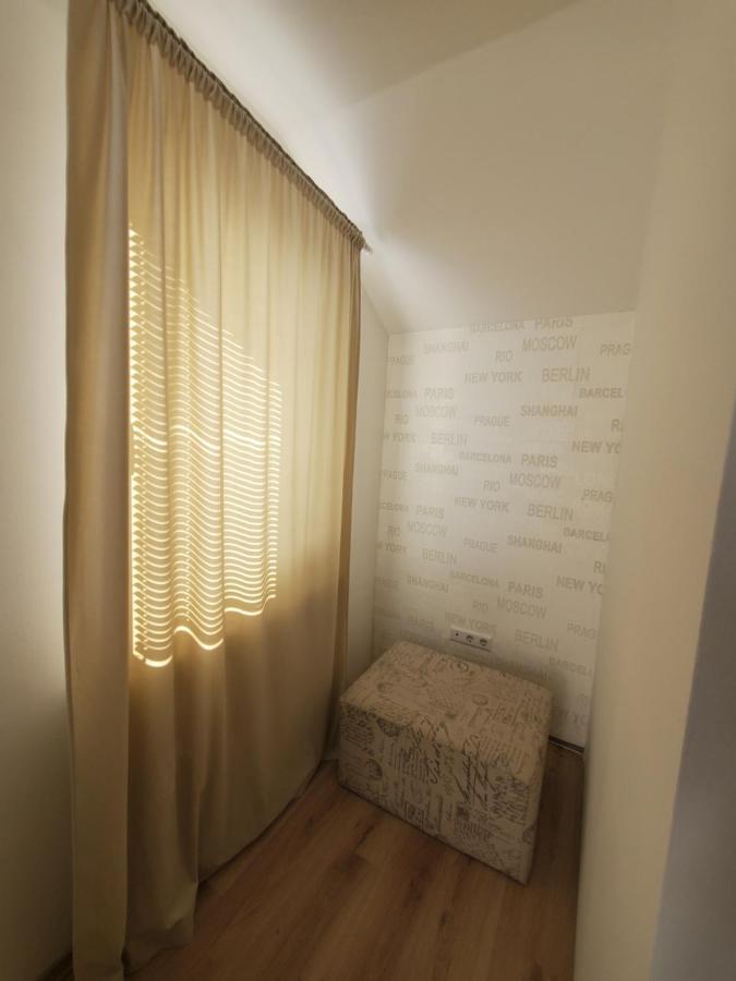 Sleep And Drive White Appartement Sarajevo Buitenkant foto